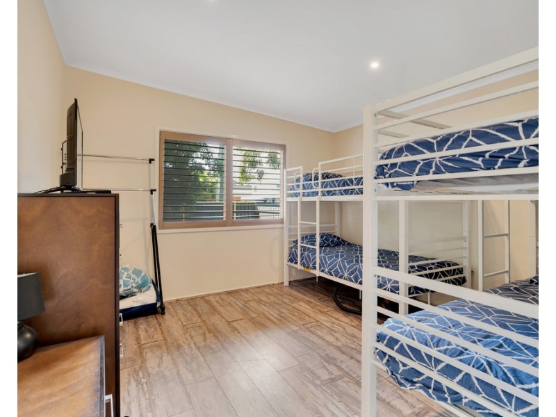 16 McKenzie Road, Cowes VIC 3922