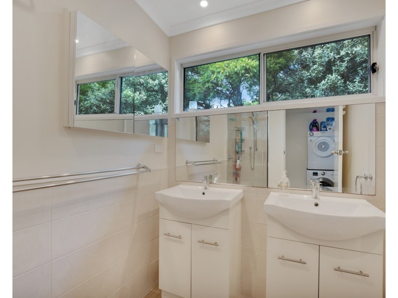 16 McKenzie Road, Cowes VIC 3922