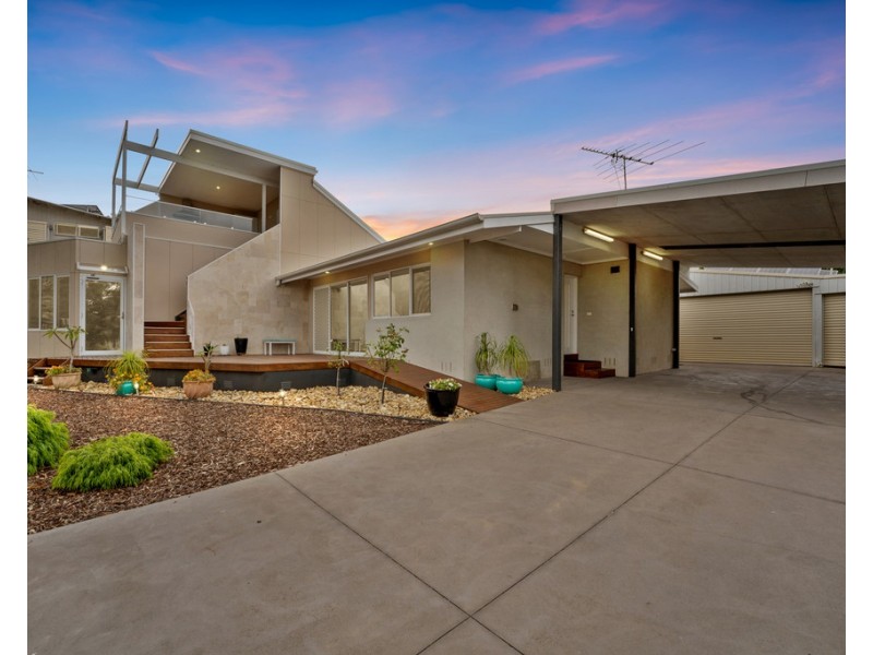 19 McRae Avenue, Cowes VIC 3922