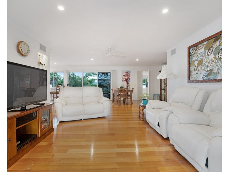 19 McRae Avenue, Cowes VIC 3922