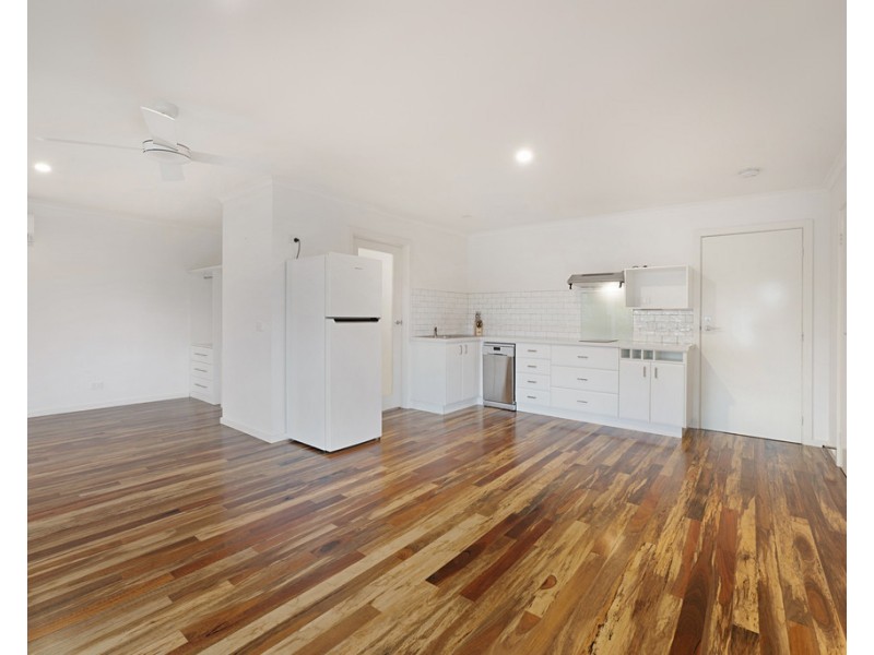 19 McRae Avenue, Cowes VIC 3922