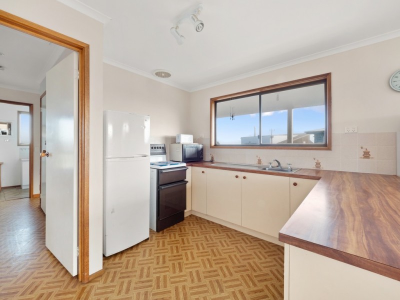 27 Foam Street, Sunderland Bay VIC 3922