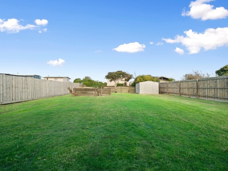 27 Foam Street, Sunderland Bay VIC 3922