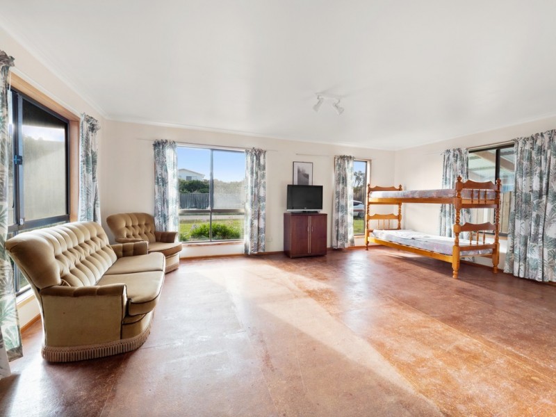 27 Foam Street, Sunderland Bay VIC 3922