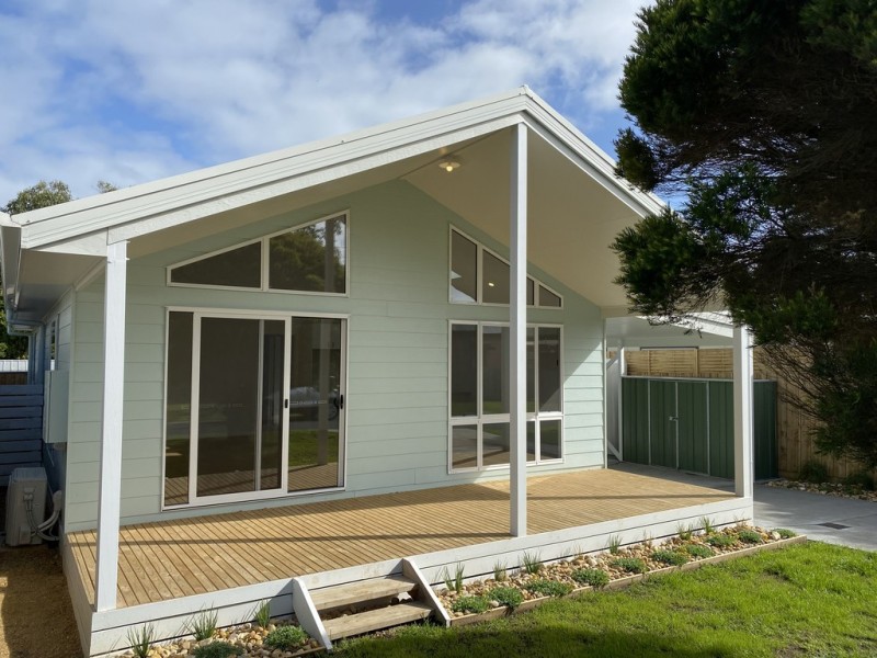 8 James Street, Cowes VIC 3922