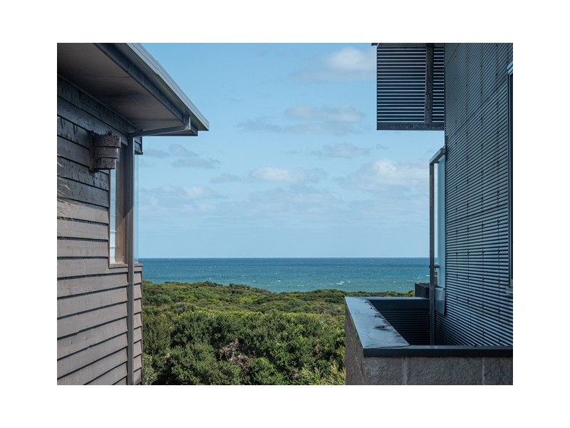 53 Sunderland Bay Road, Surf Beach VIC 3922