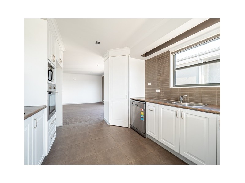 53 Sunderland Bay Road, Surf Beach VIC 3922