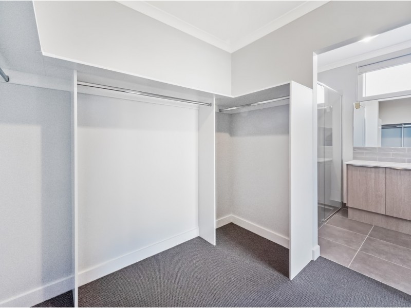 14 Sandpiper Circuit, Cowes VIC 3922