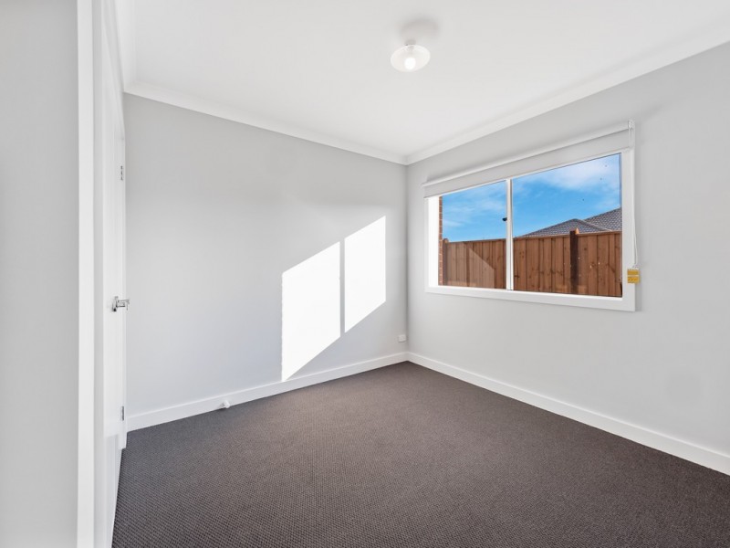 14 Sandpiper Circuit, Cowes VIC 3922