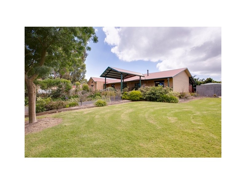 32 Jeury Court, Cowes VIC 3922