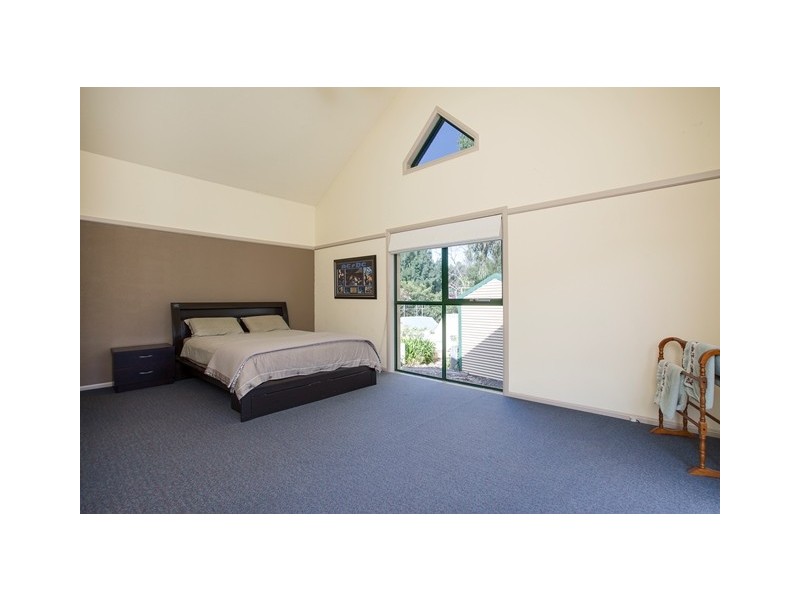 32 Jeury Court, Cowes VIC 3922