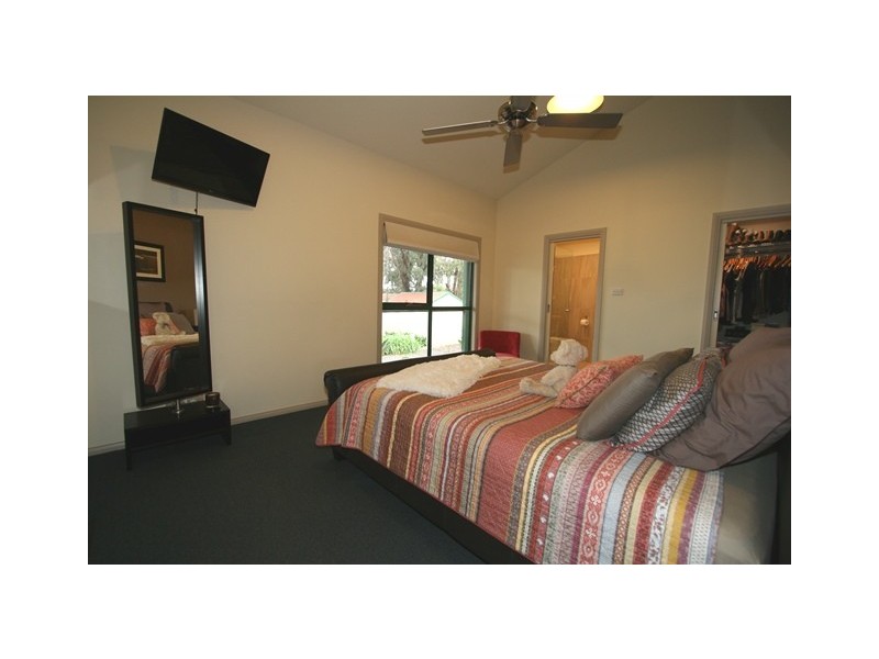 32 Jeury Court, Cowes VIC 3922