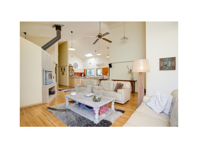 32 Jeury Court, Cowes VIC 3922