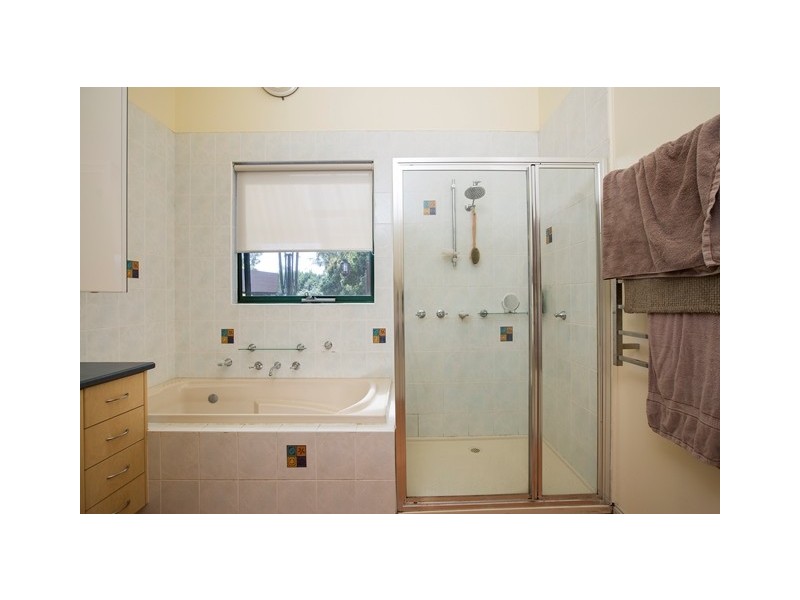 32 Jeury Court, Cowes VIC 3922