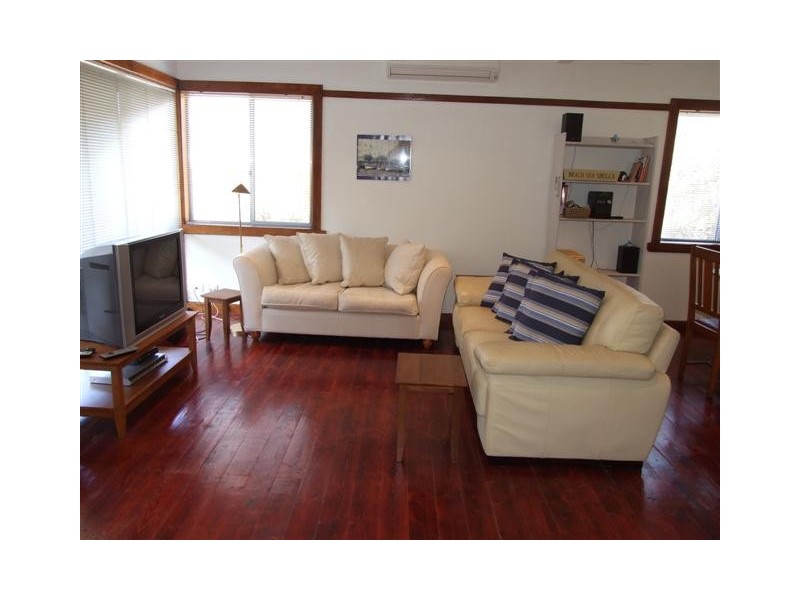 32 Scenic Drive, Cowes VIC 3922