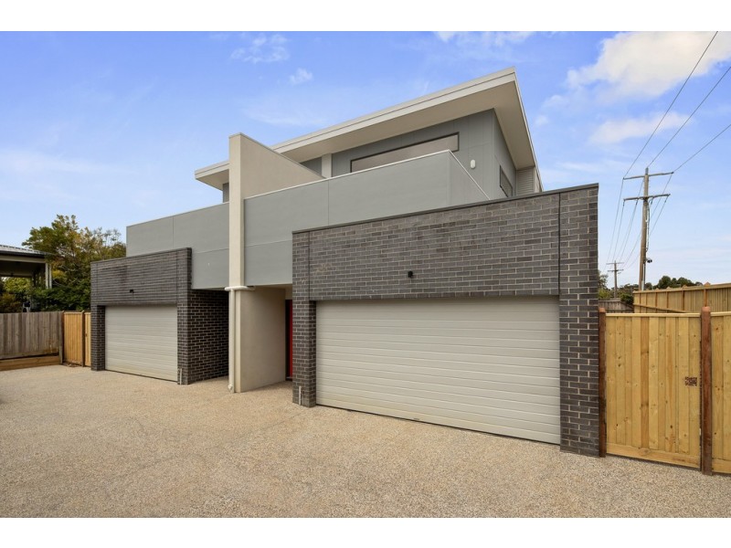 3 and 4 /61 McKenzie Road, Cowes VIC 3922