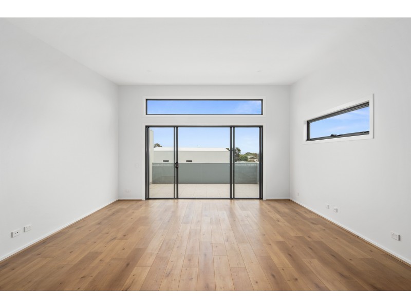 3 and 4 /61 McKenzie Road, Cowes VIC 3922