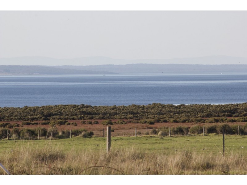 2 Surf Crescent, Surf Beach VIC 3922