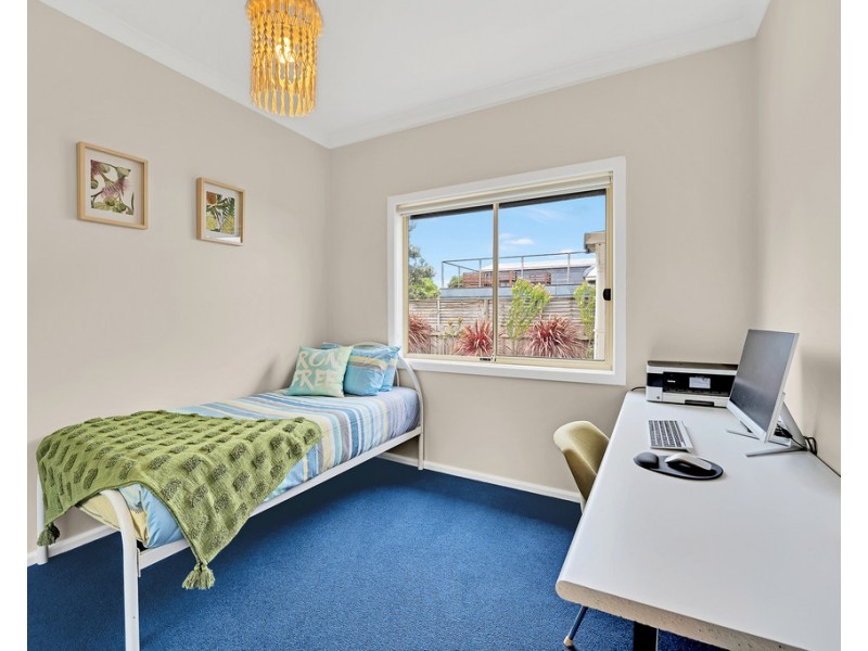 19 Seaview Crescent, Surf Beach VIC 3922