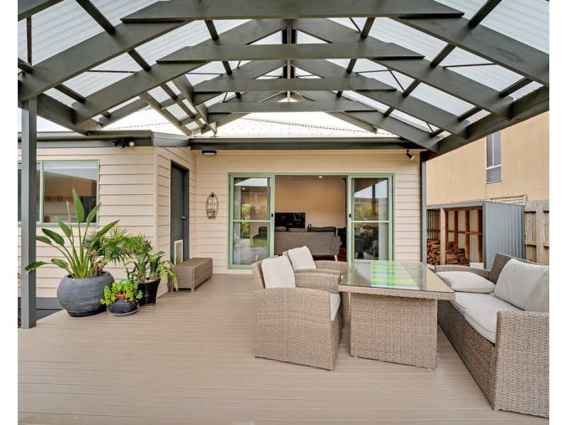 19 Seaview Crescent, Surf Beach VIC 3922