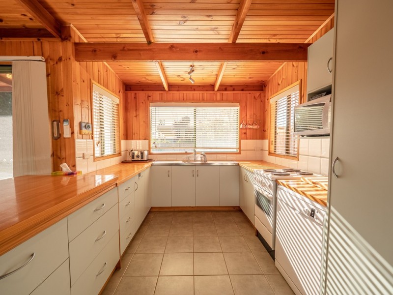 7 Panorama Avenue, Sunset Strip VIC 3922