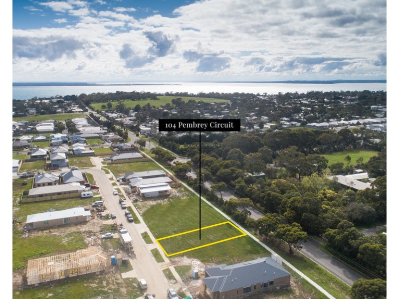 104 Pembrey Loop, Cowes VIC 3922