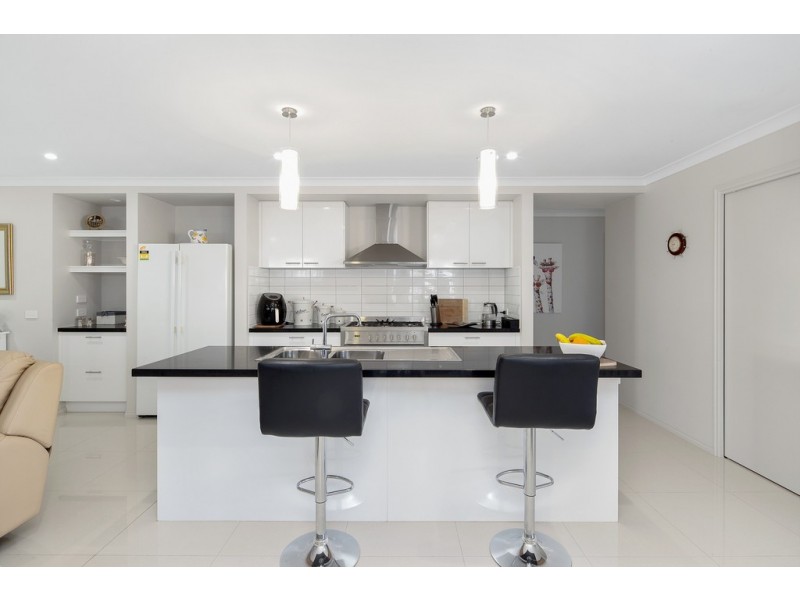 37 Seacrest Drive, Cowes VIC 3922