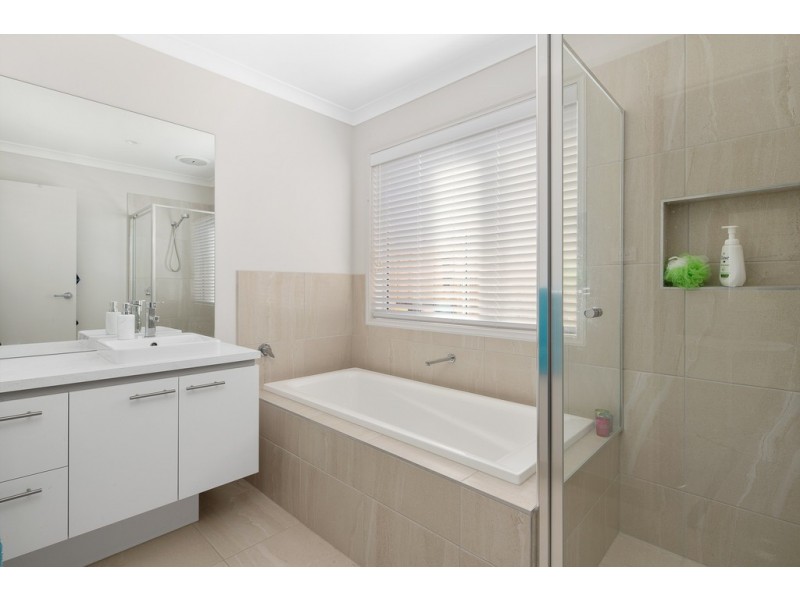 37 Seacrest Drive, Cowes VIC 3922