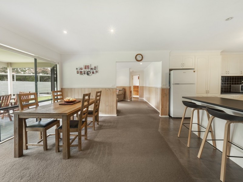 6 Eucalypt Close, Cowes VIC 3922
