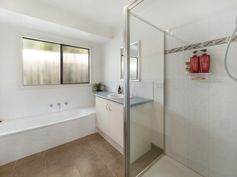 6 Eucalypt Close, Cowes VIC 3922