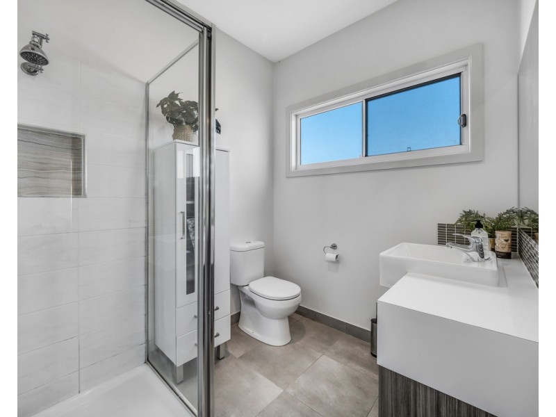 4 Echidna Grove, Cowes VIC 3922