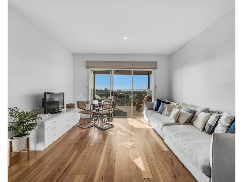 4 Echidna Grove, Cowes VIC 3922