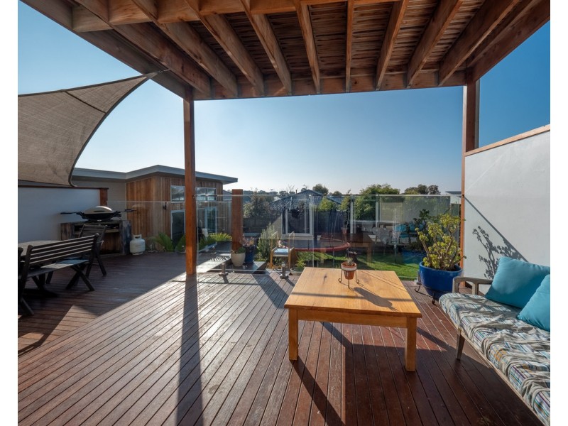 4 Echidna Grove, Cowes VIC 3922
