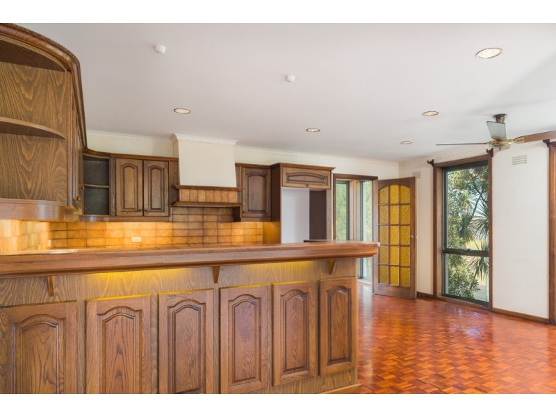 1 Forrest Avenue, Newhaven VIC 3925