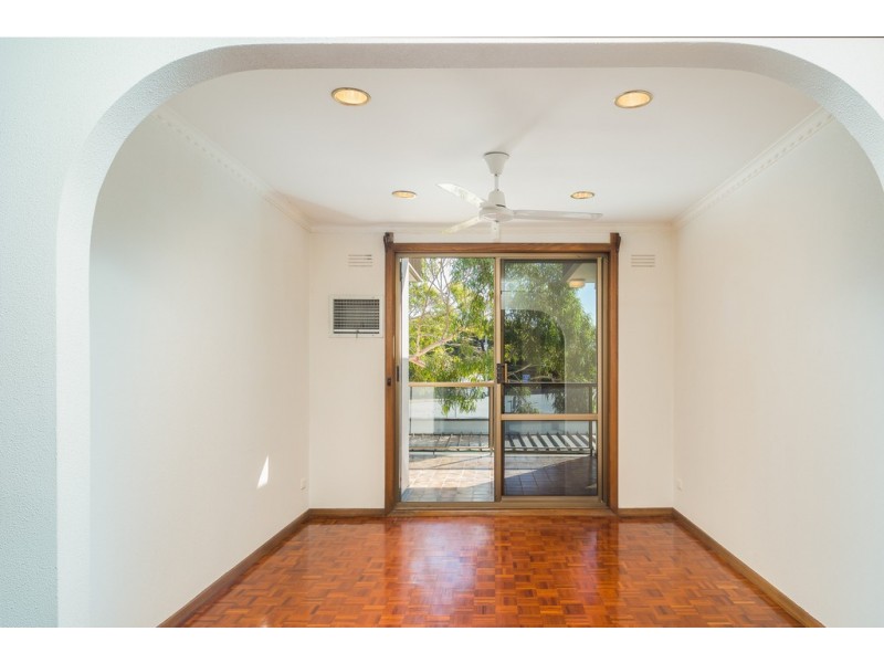 1 Forrest Avenue, Newhaven VIC 3925