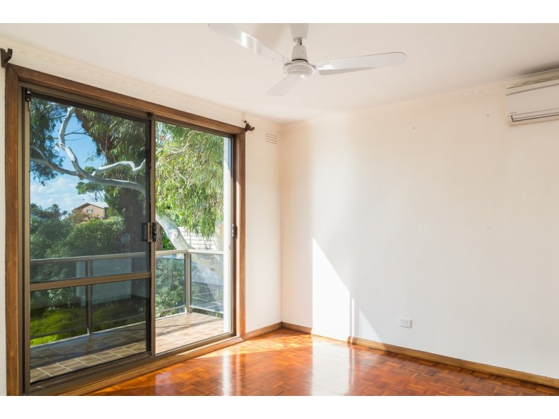 1 Forrest Avenue, Newhaven VIC 3925