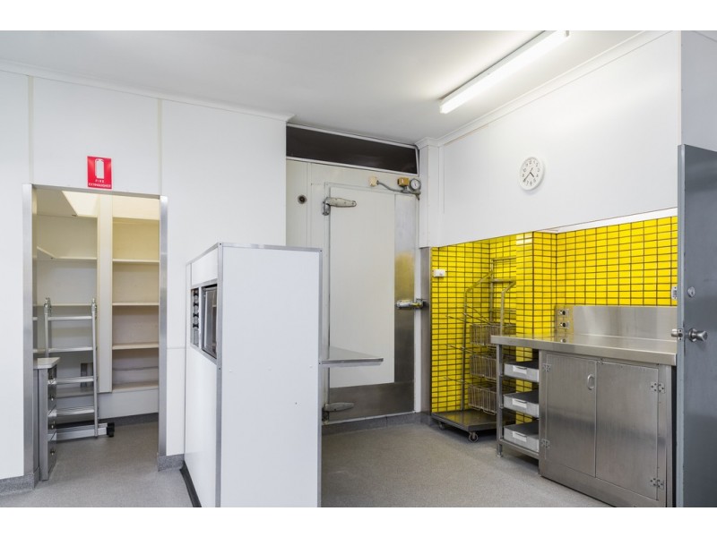 1 Forrest Avenue, Newhaven VIC 3925