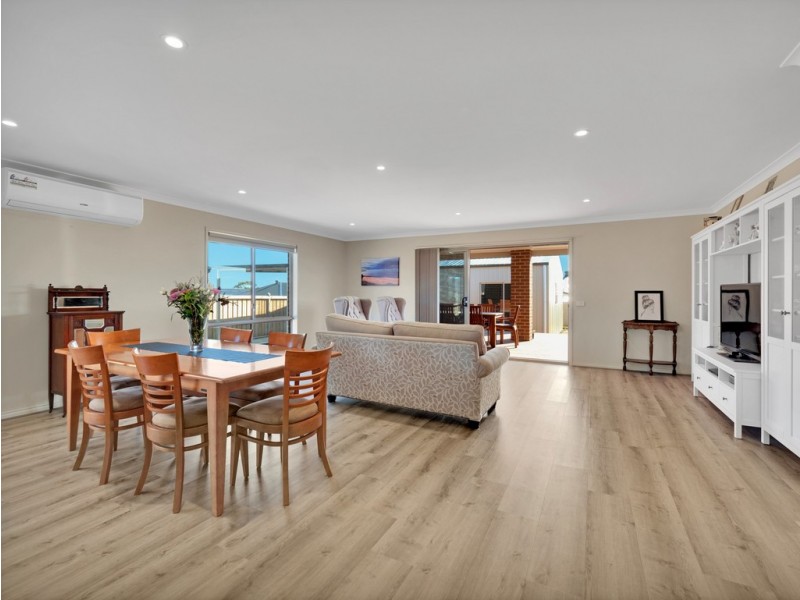 26 Seacrest Drive, Cowes VIC 3922