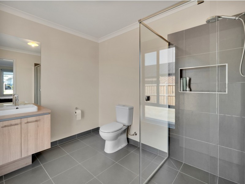 26 Seacrest Drive, Cowes VIC 3922