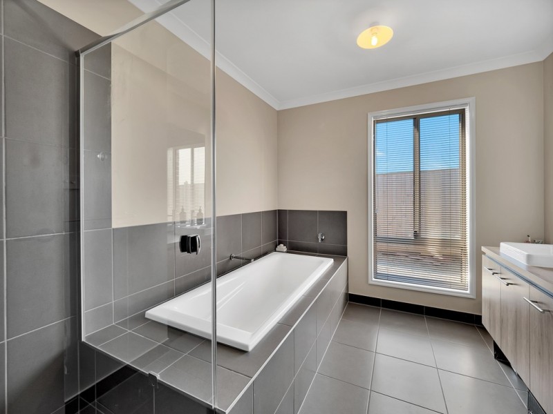 26 Seacrest Drive, Cowes VIC 3922