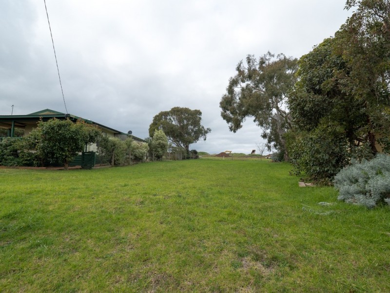 77 Scenic Drive, Cowes VIC 3922