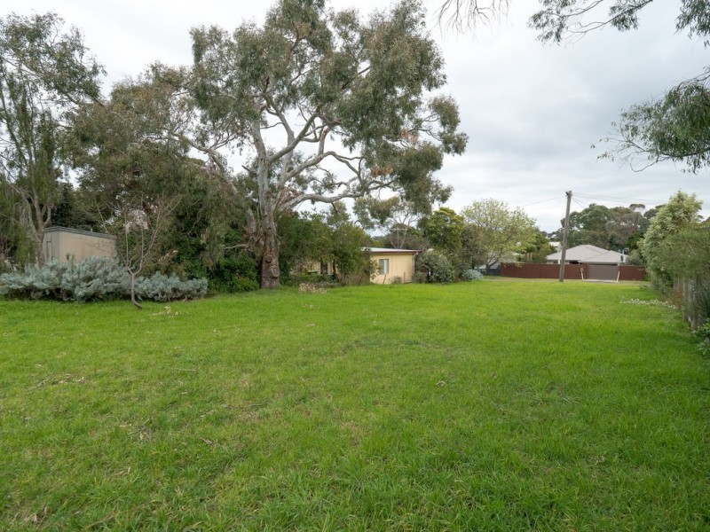 77 Scenic Drive, Cowes VIC 3922