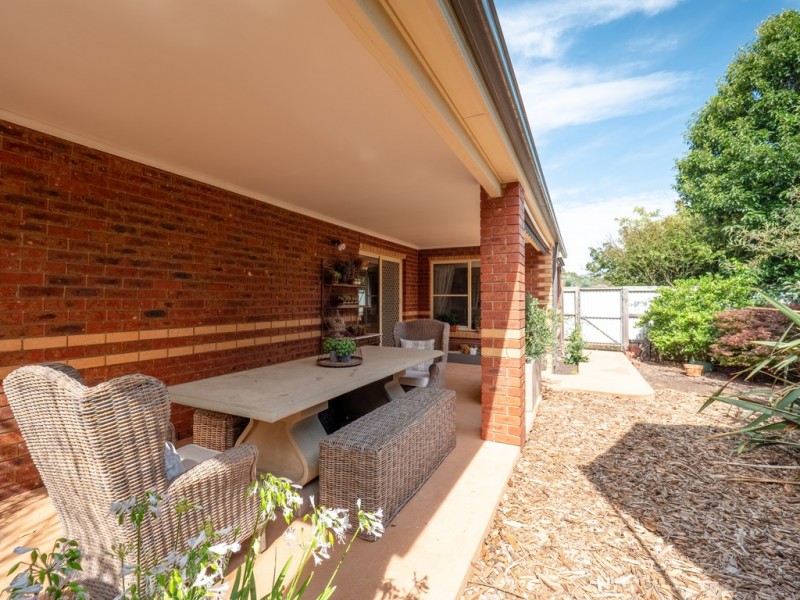 3 Kate Court, Cowes VIC 3922