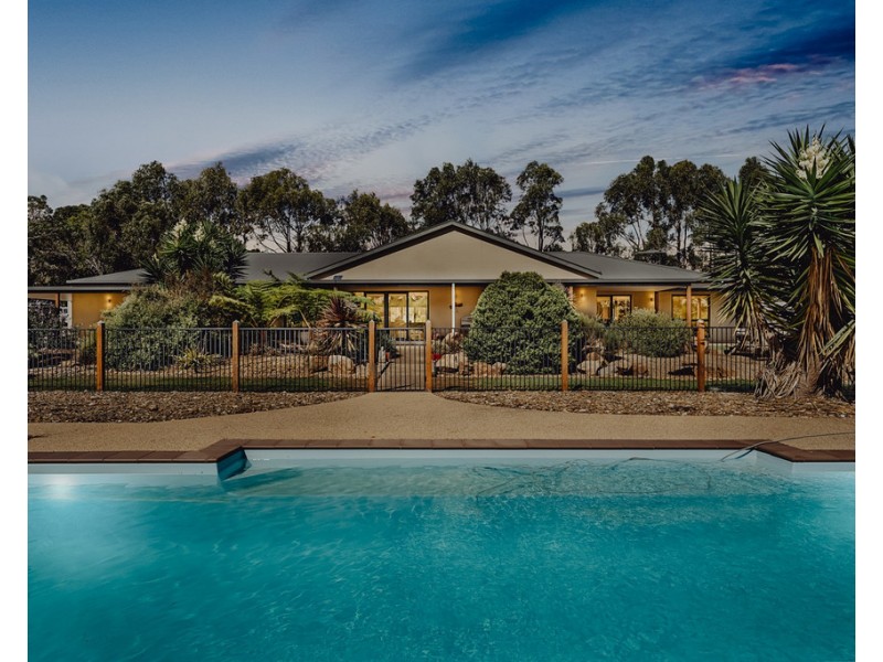 15 Coghlan Road, Cowes VIC 3922