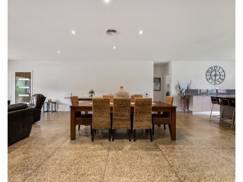 15 Coghlan Road, Cowes VIC 3922