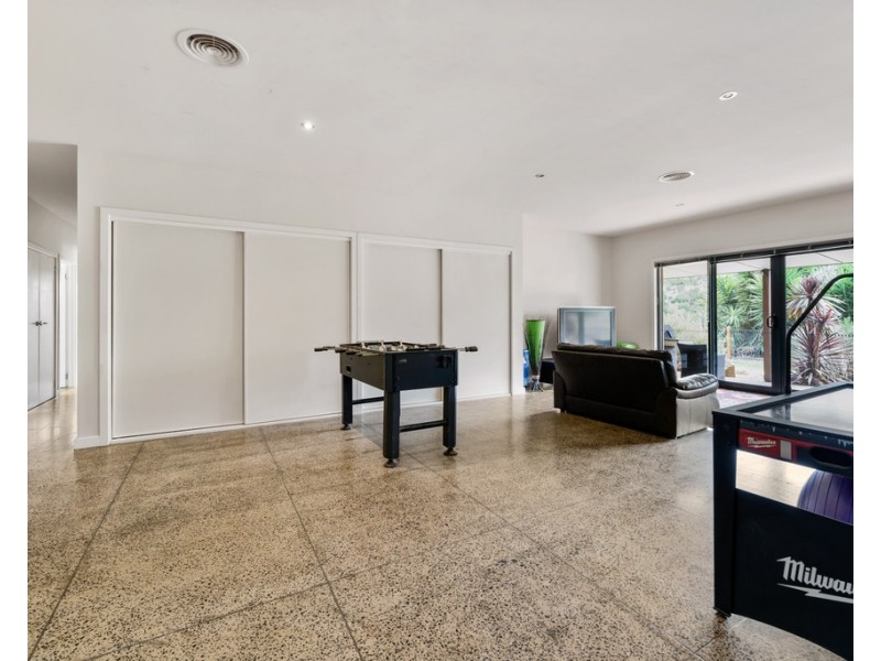 15 Coghlan Road, Cowes VIC 3922