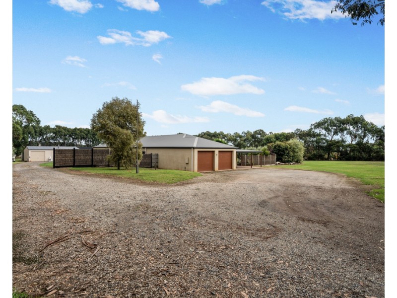 15 Coghlan Road, Cowes VIC 3922