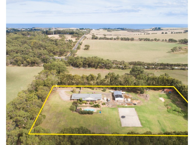 15 Coghlan Road, Cowes VIC 3922