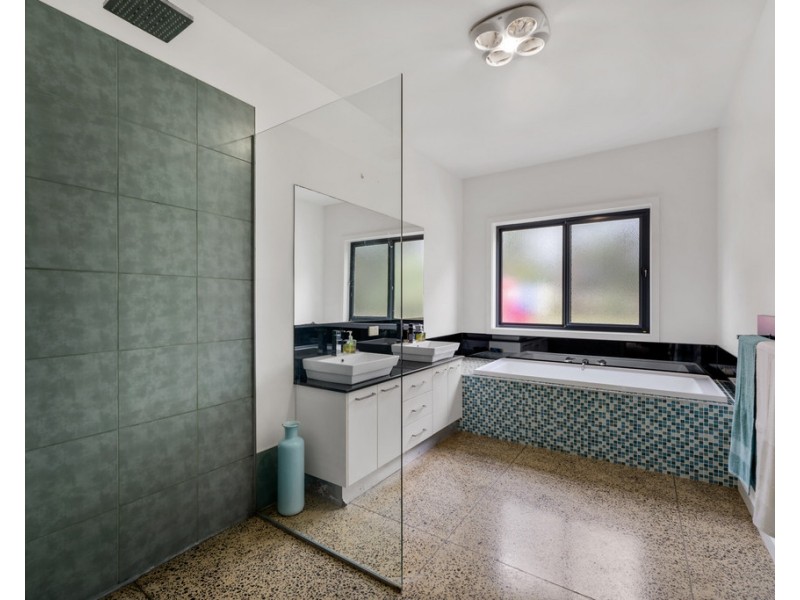 15 Coghlan Road, Cowes VIC 3922