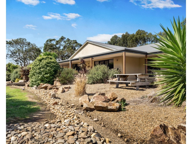 15 Coghlan Road, Cowes VIC 3922